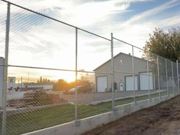 Clôture en aluminium commercial